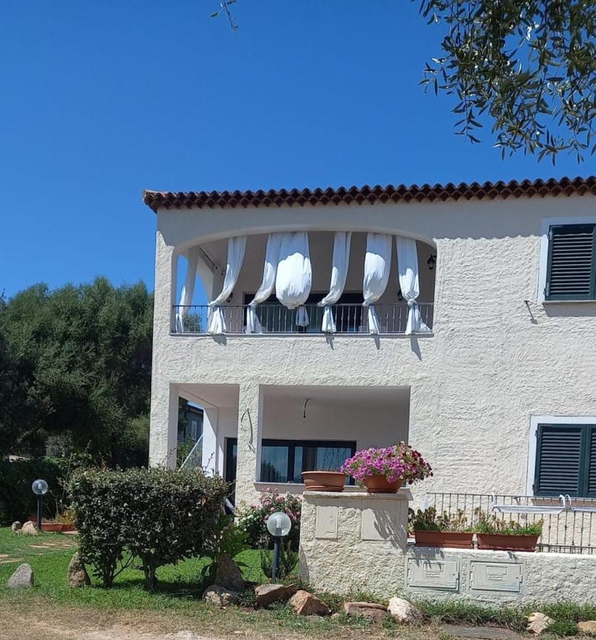 Casetta Dei Fiori Arzachena Exterior foto